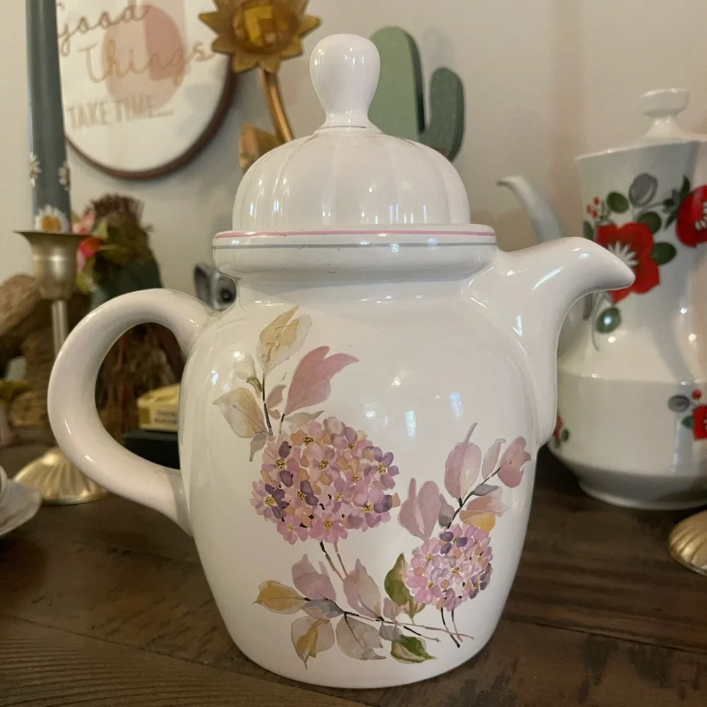 Vintage Sommerhuber Austria Hydrangea Teapot